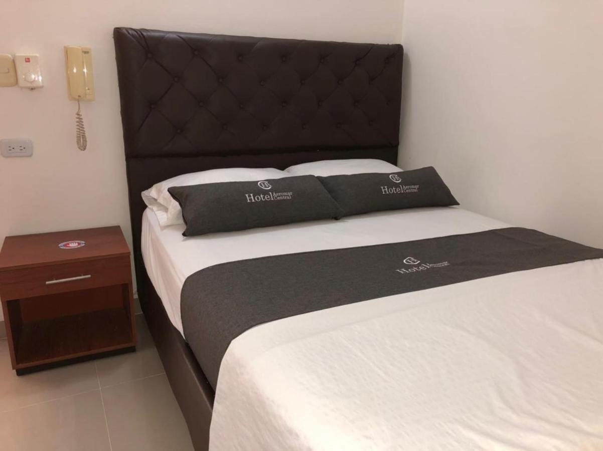 Aeromar Hotel *
